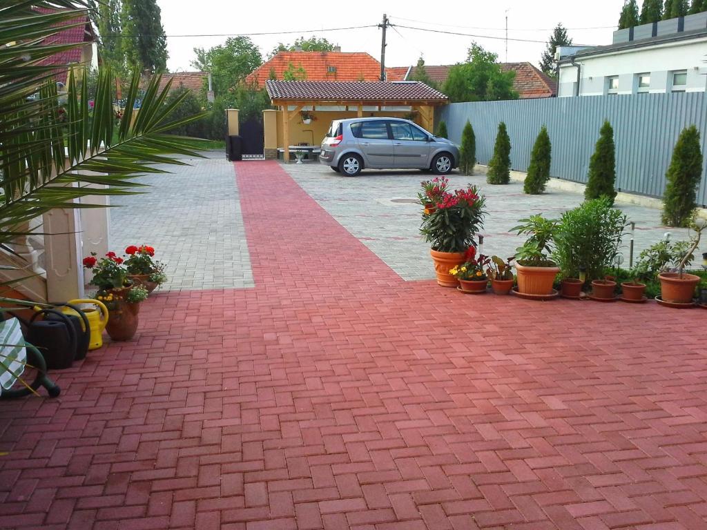 Studio Florida Štúrovo Kültér fotó