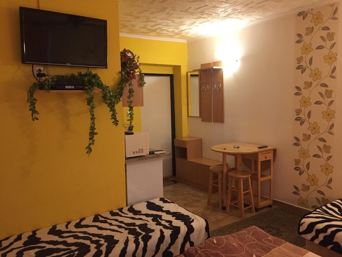 Studio Florida Štúrovo Kültér fotó